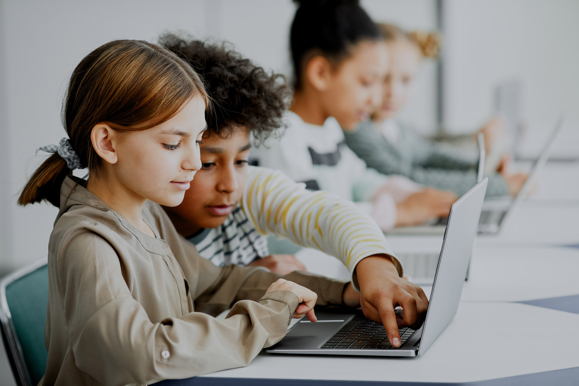IT-Konzept für 23 Schulen mit über 900 modernisierten Klassenzimmern